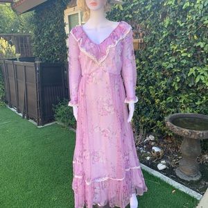 Lavender floral vintage dress